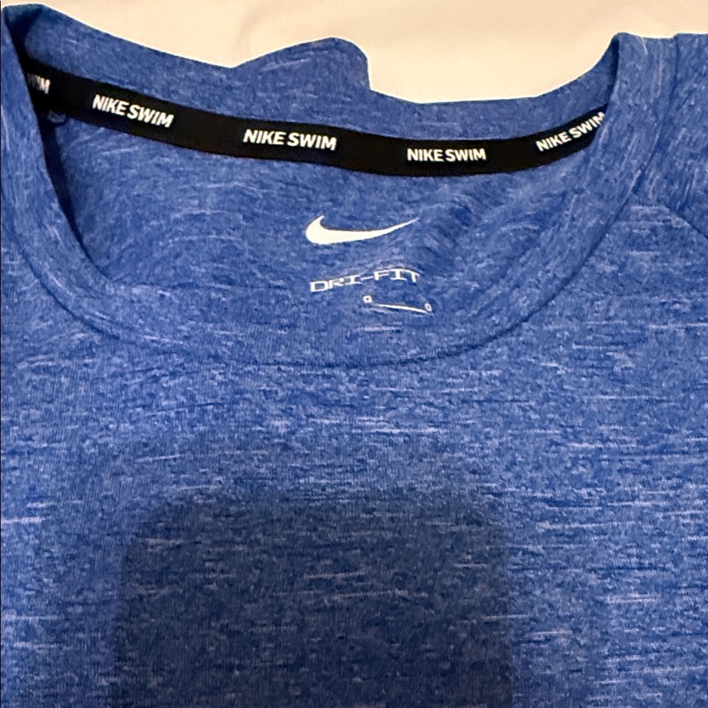 Nike Swim Dri-Fit Men's Heathered Blue Short Sleeve Tee Large EUC - Picture 5 of 6